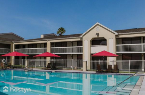 Amazing hotel room near Disney for 4 people